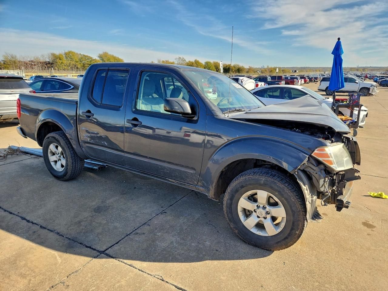 2012 Nissan Frontier s