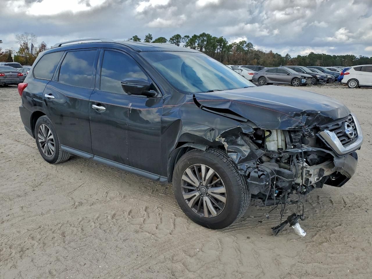 2019 Nissan Pathfinder s