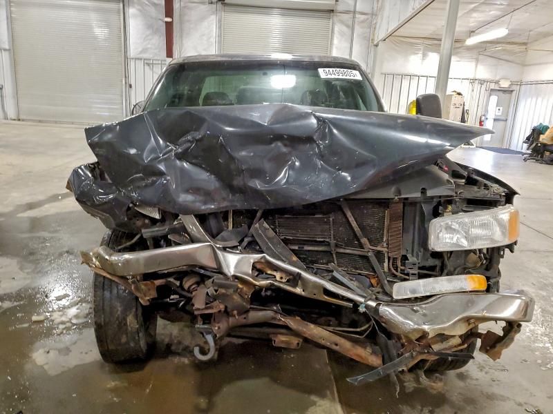 2004 GMC Sierra K2500 Heavy Duty