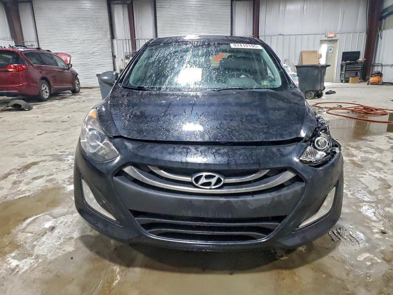 2013 Hyundai Elantra gt Base