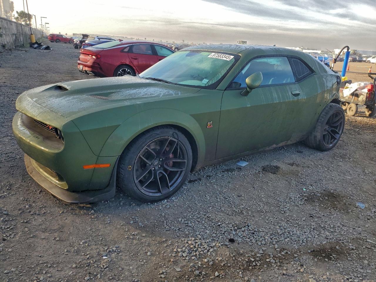 2020 Dodge Challenger r