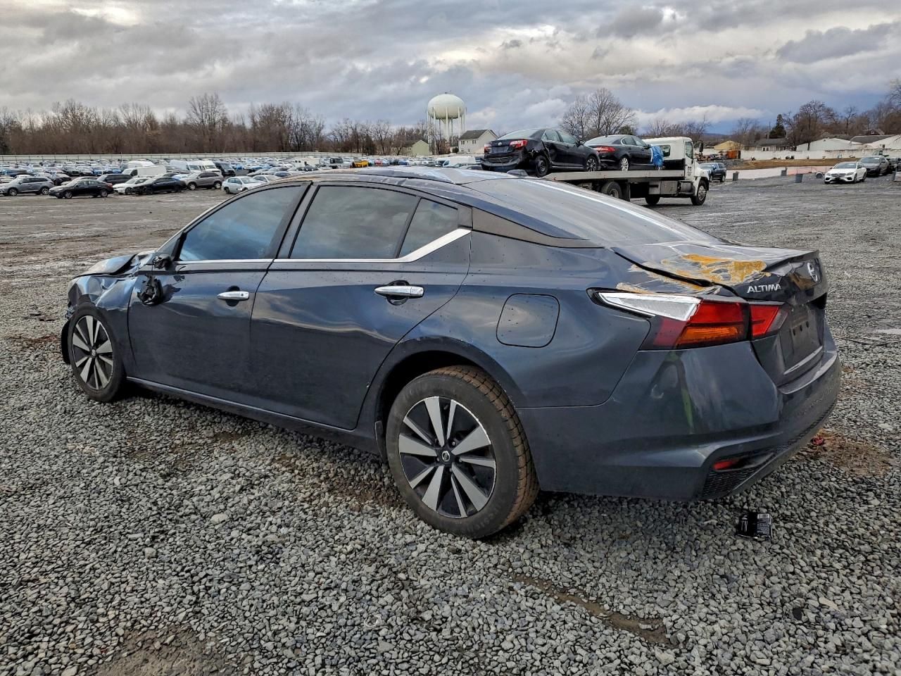 2022 Nissan Altima sv