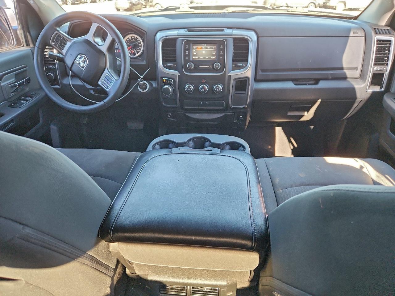 2021 Dodge Ram 1500 Classic slt
