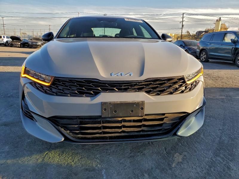 2022 KIA K5 gt Line