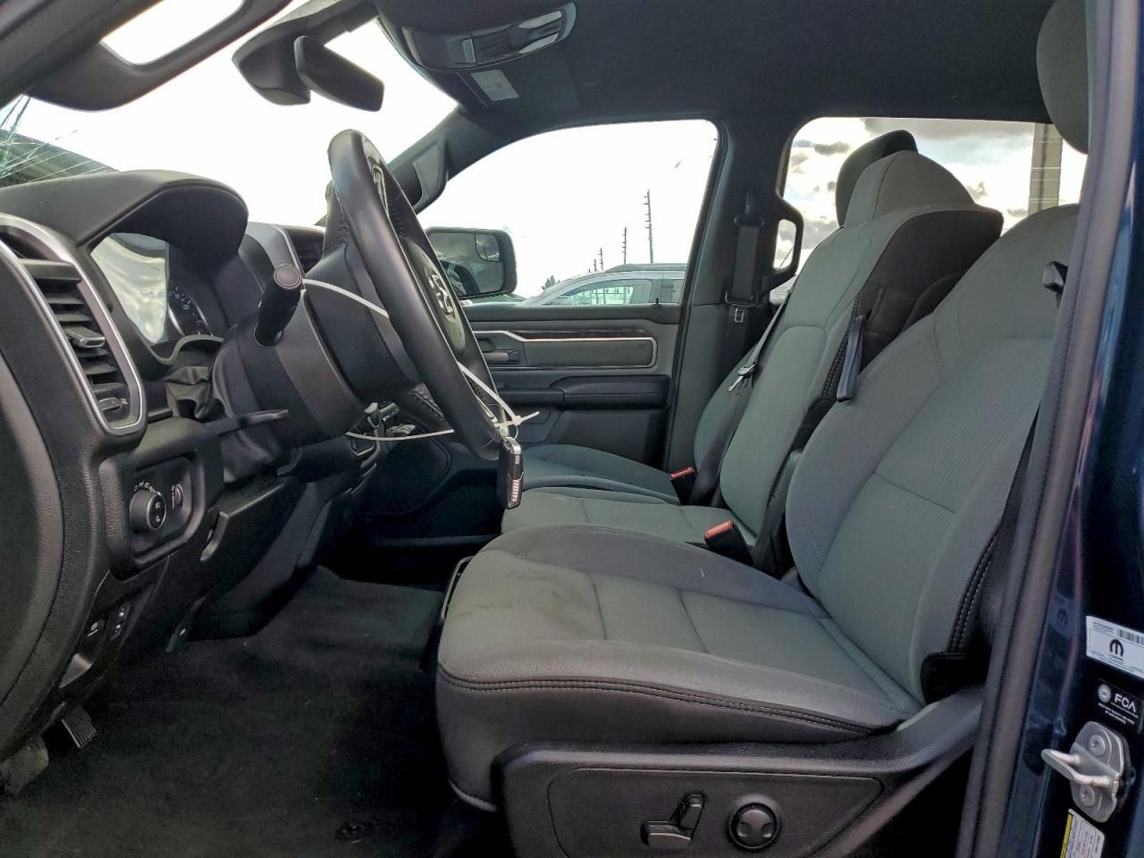 2022 Dodge Ram 1500 big Horn/lone Star