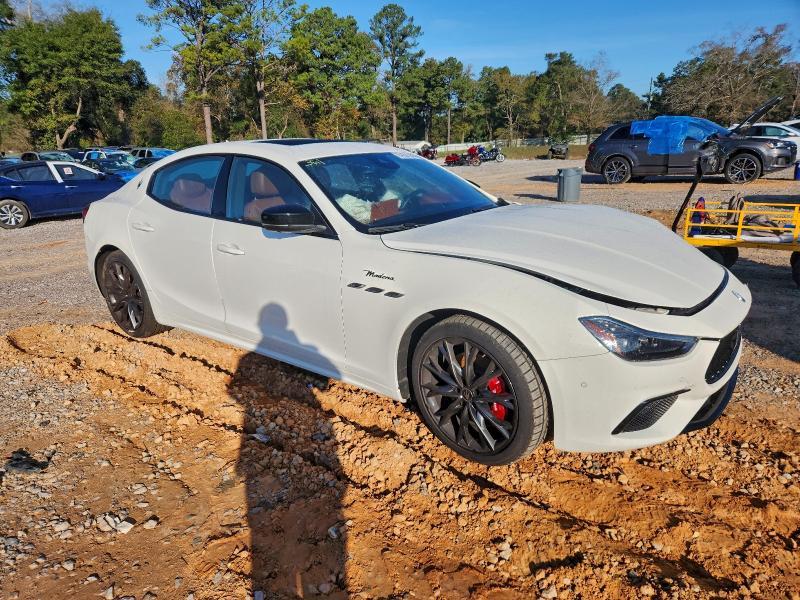 2022 Maserati Ghibli Modena
