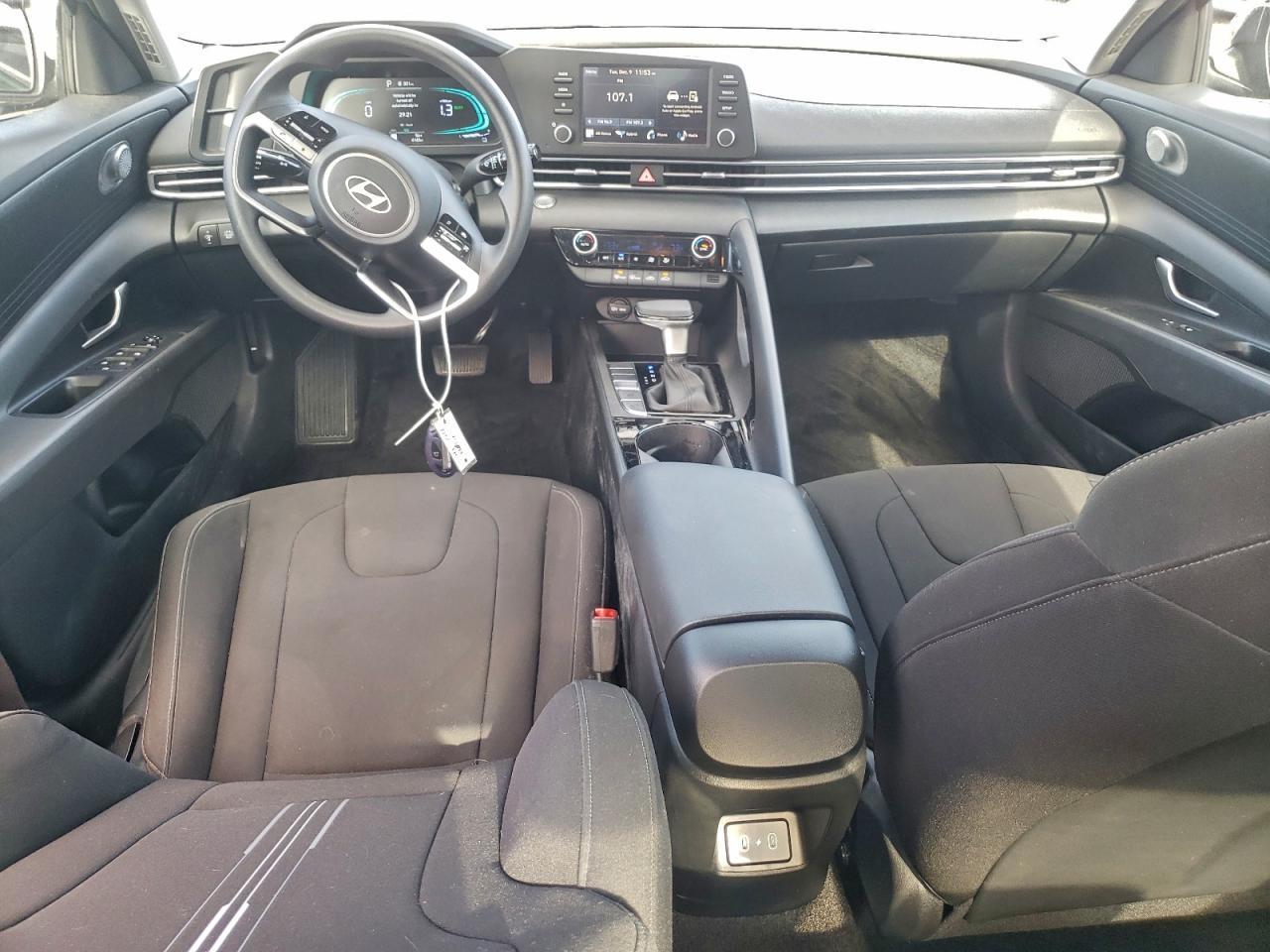 2025 Hyundai Elantra Blue
