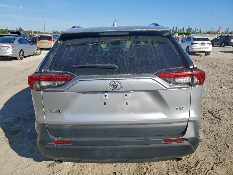 2022 Toyota Rav4 xle