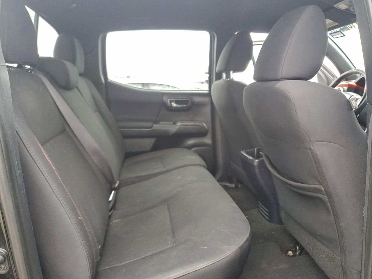 2017 Toyota Tacoma Double cab