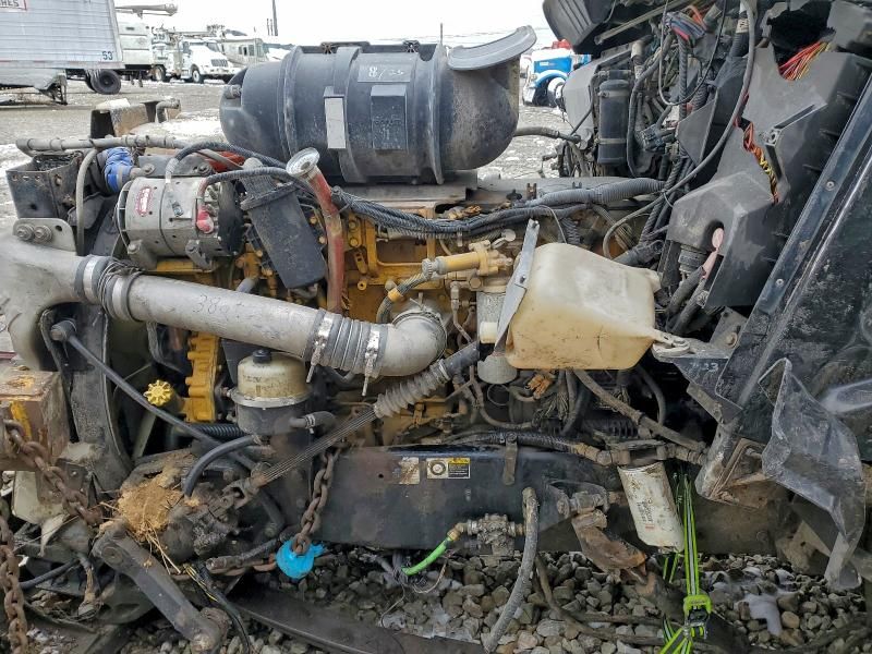 2009 Kenworth T600 Semi Truck