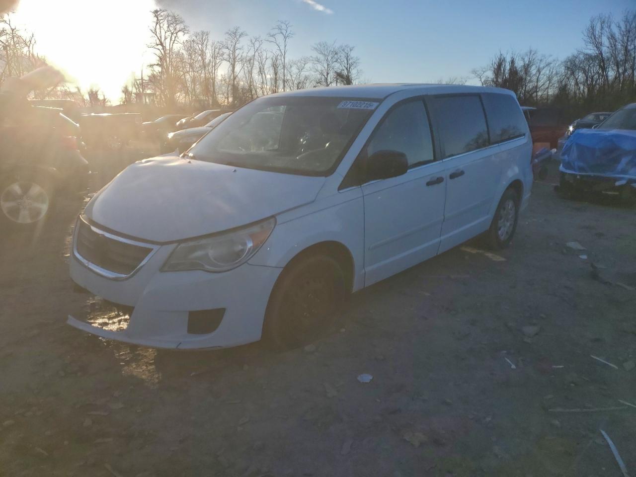 2009 Volkswagen Routan s