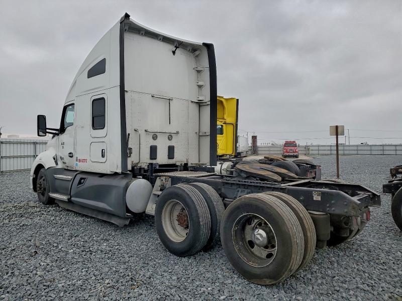 2022 Kenworth T680 Semi Truck