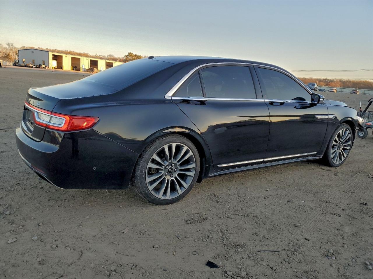 2017 Lincoln Continental Reserve