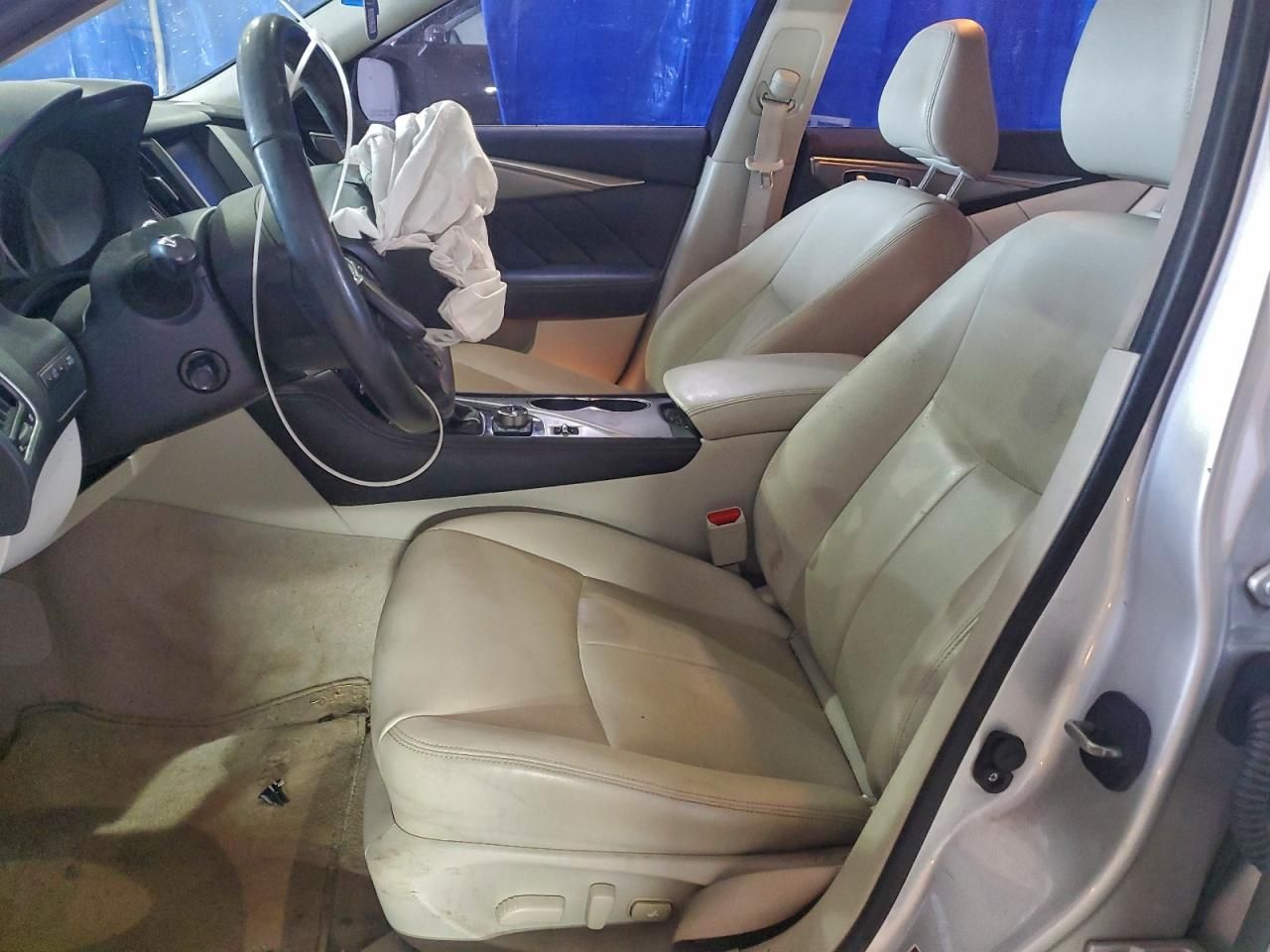 2016 Infiniti Q50 Premium