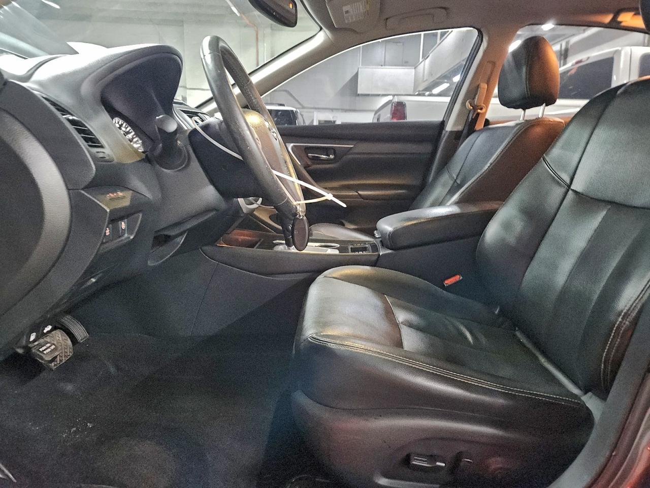 2017 Niss Altima