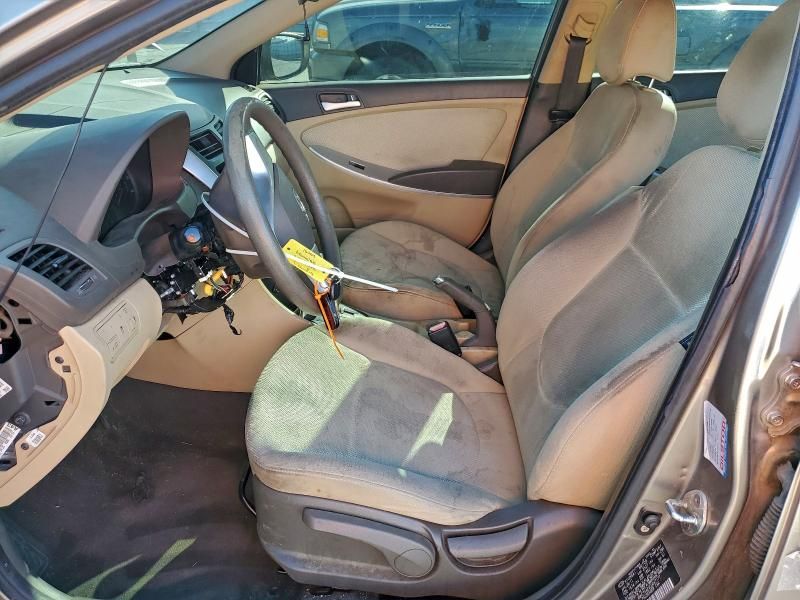 2012 Hyundai Accent gls