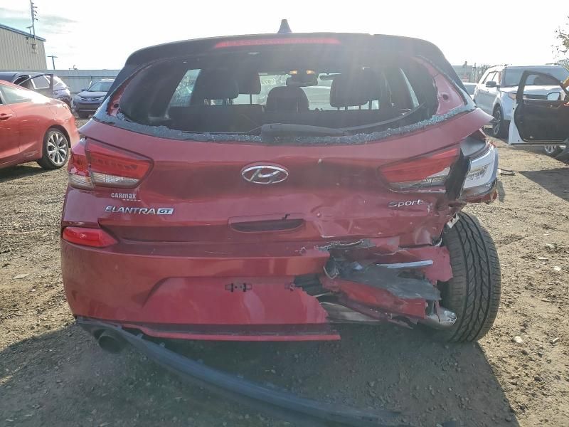 2018 Hyundai Elantra gt Sport