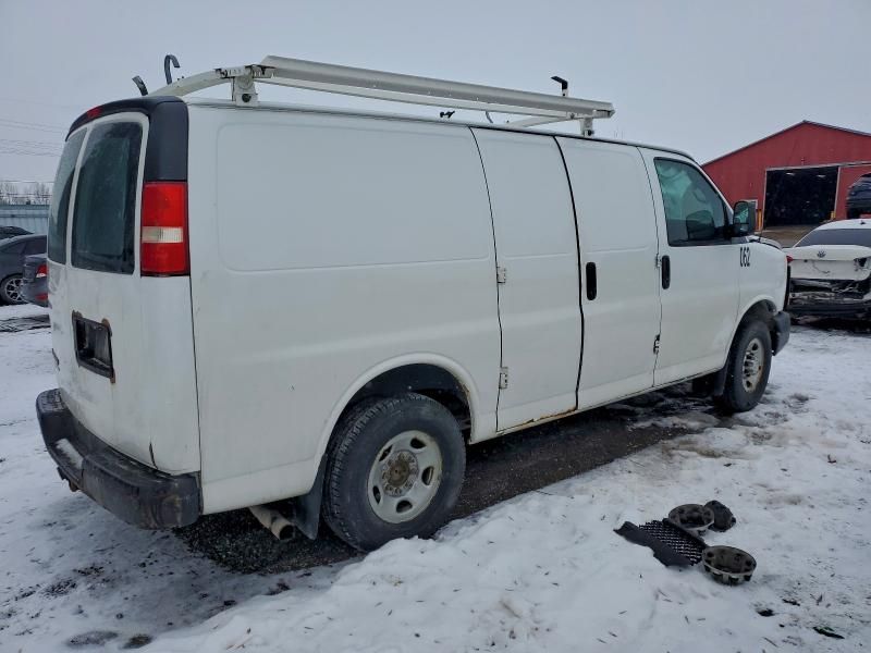 2015 Chevrolet Express G2500
