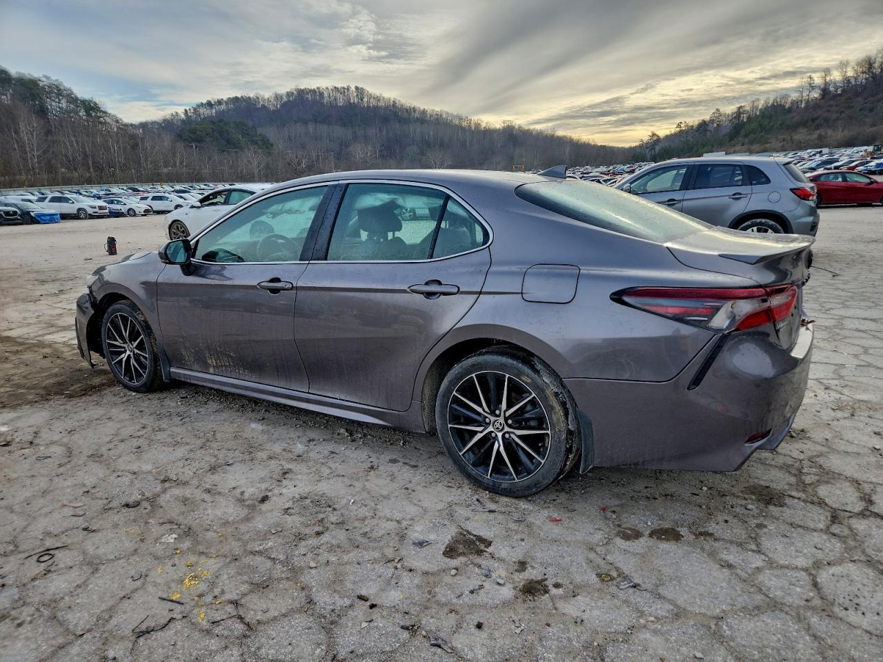 2024 Toyota Camry se Night Shade