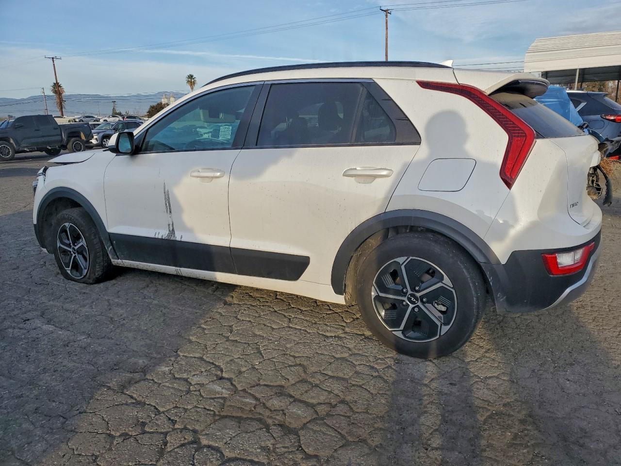 2025 KIA Niro lx