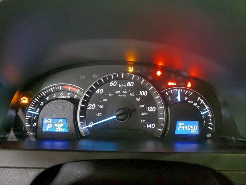 2014 Toyota Camry le