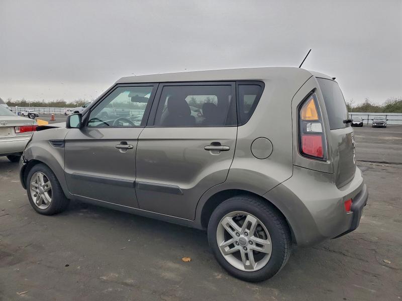 2011 KIA Soul +