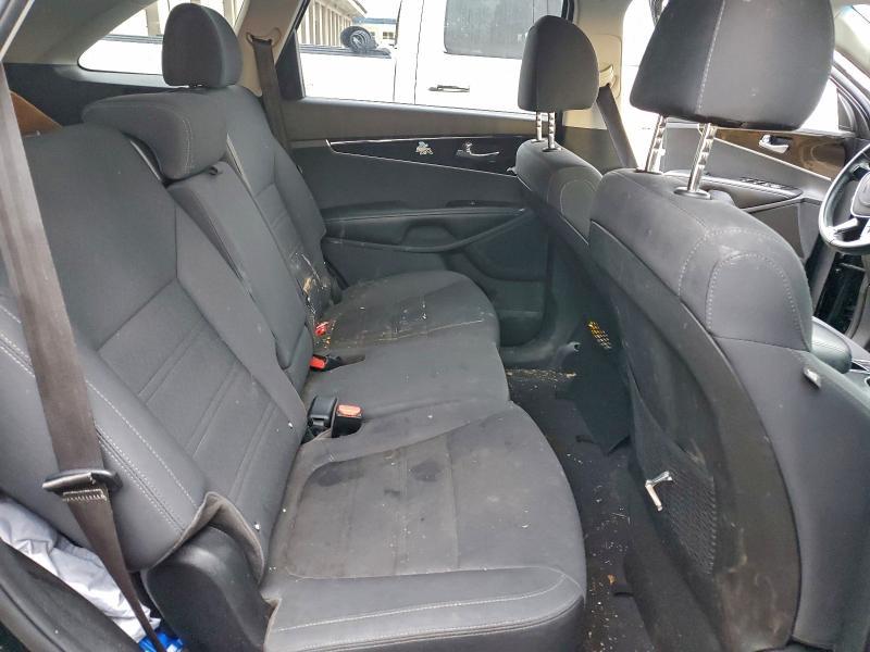 2019 KIA Sorento s V6