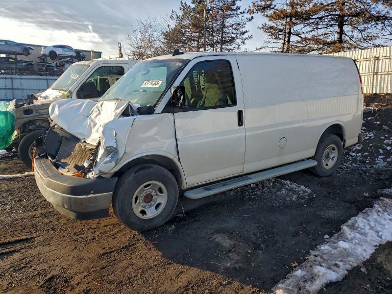 2021 GMC Savana G2500 Delivery Van