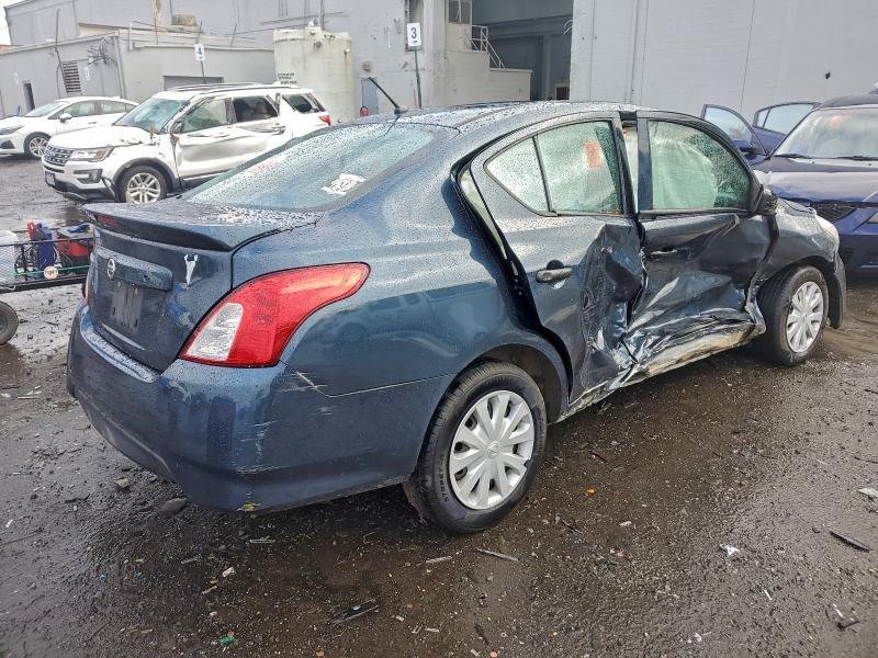2017 Nissan Versa s
