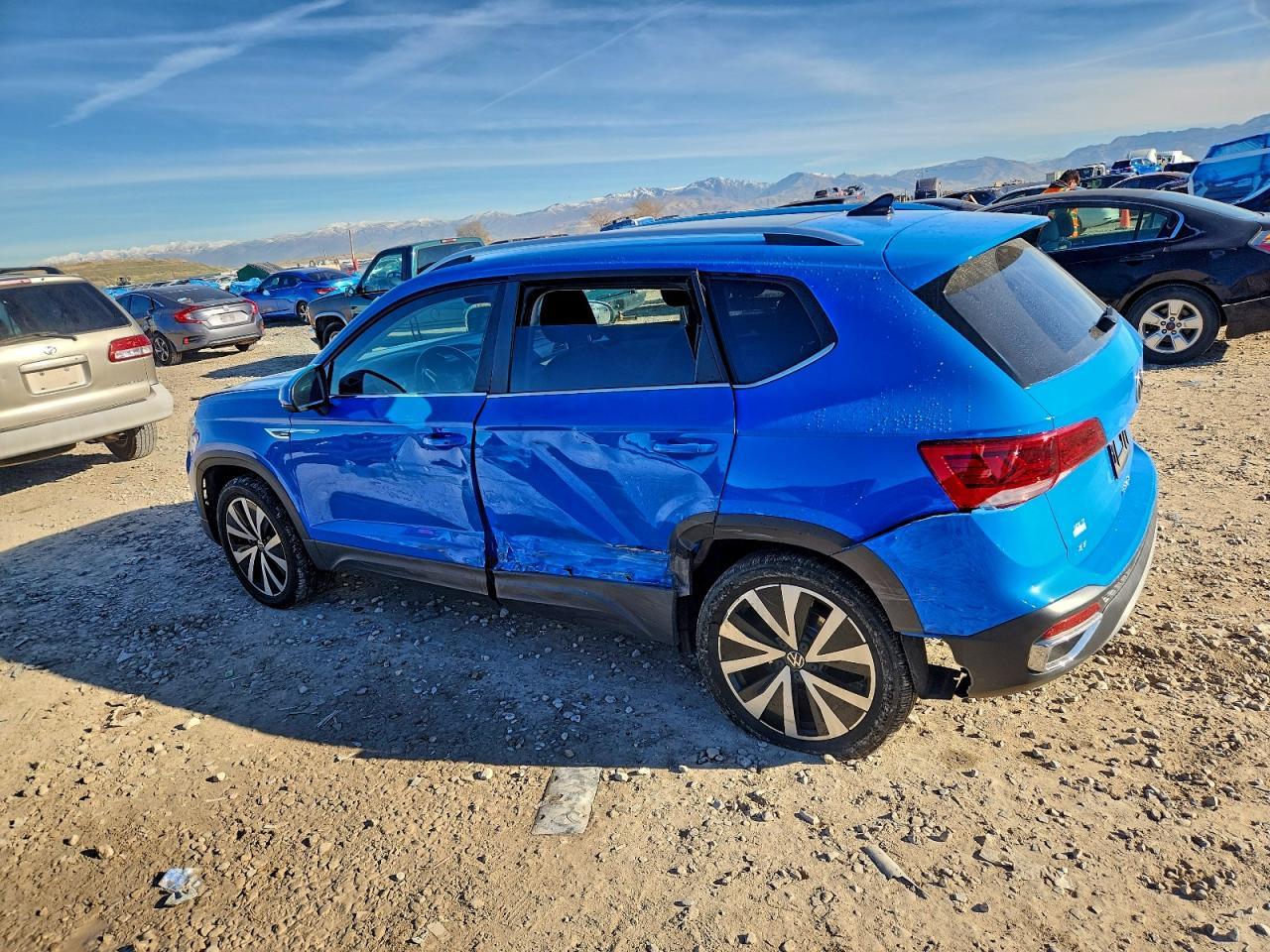2023 Volkswagen Taos se