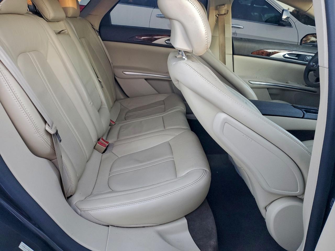2014 Lincoln MKZ