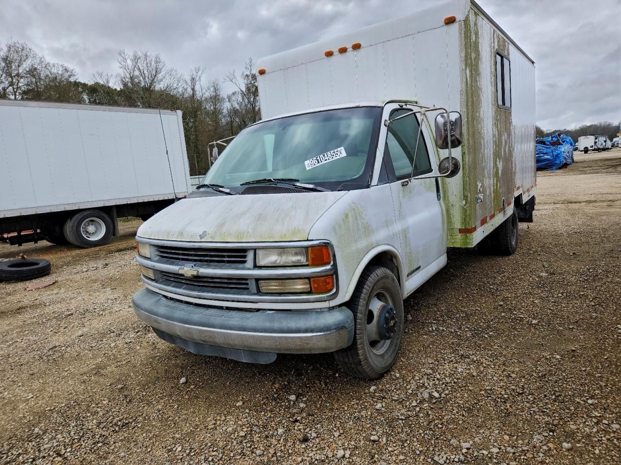 1999 Chevrolet Express G3500 BOX Truck