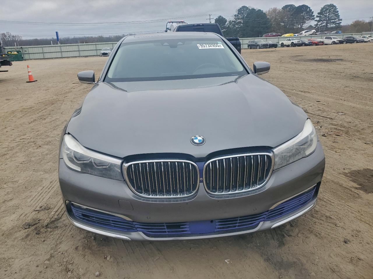 2016 BMW 740 i
