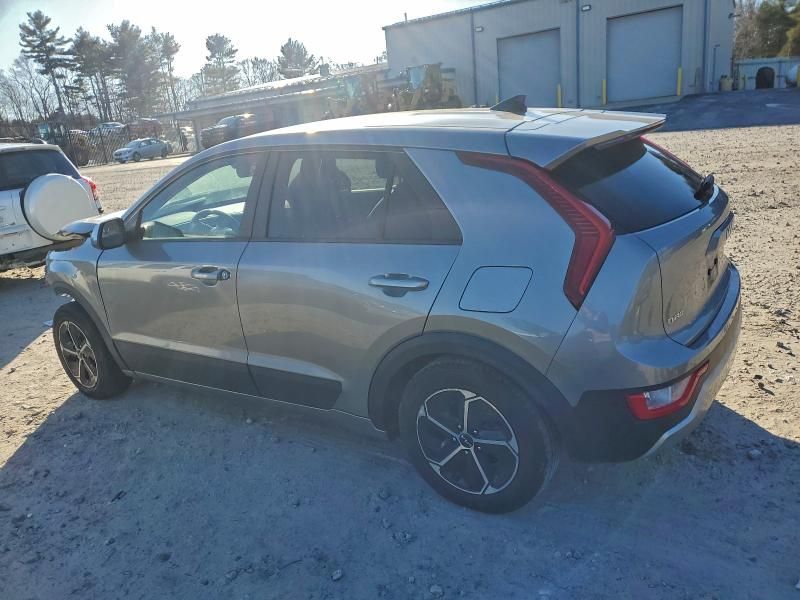 2023 KIA Niro lx