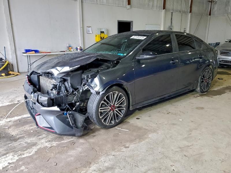 2022 KIA Forte gt