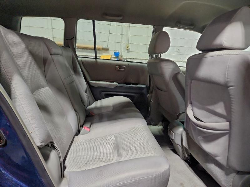 2004 Toyota Highlander