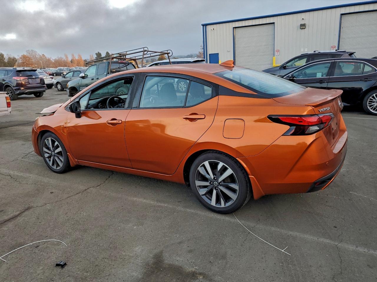 2020 Nissan Versa sr