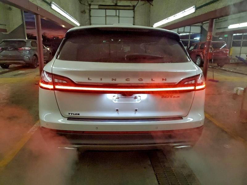 2019 Lincoln Nautilus Reserve