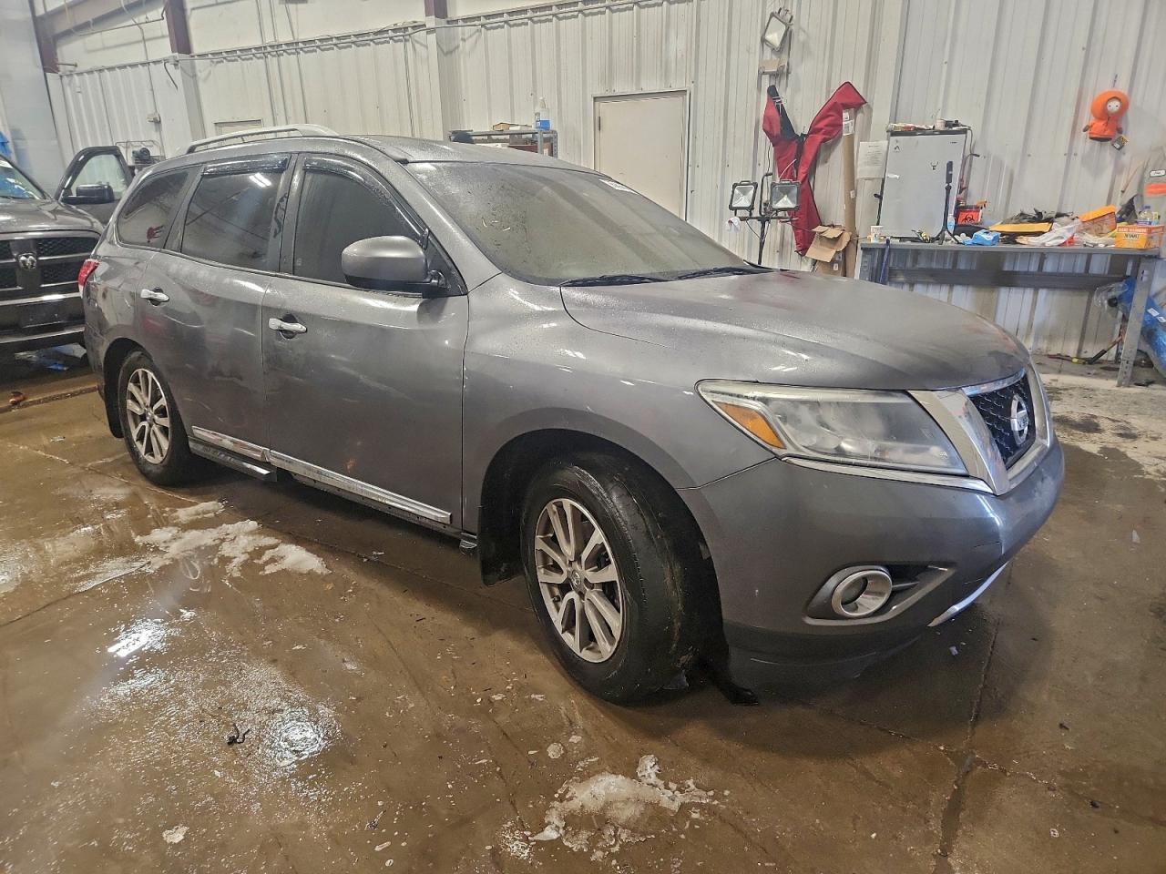 2015 Nissan Pathfinder s