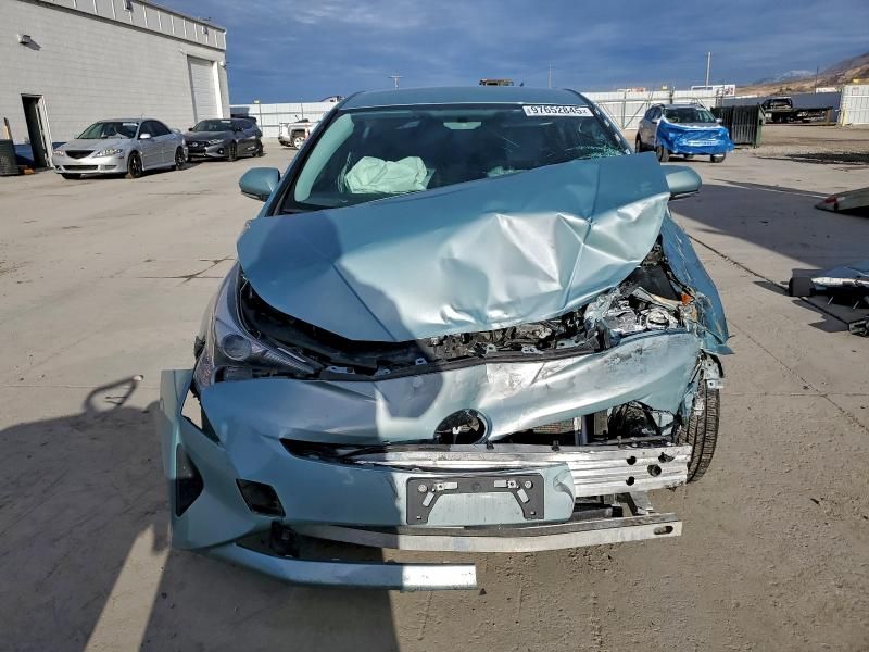 2016 Toyota Prius