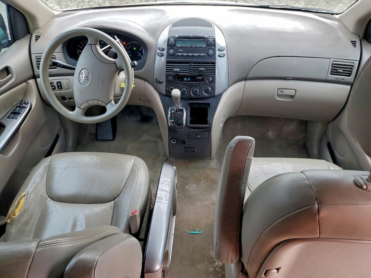 2006 Toyota Sienna ce