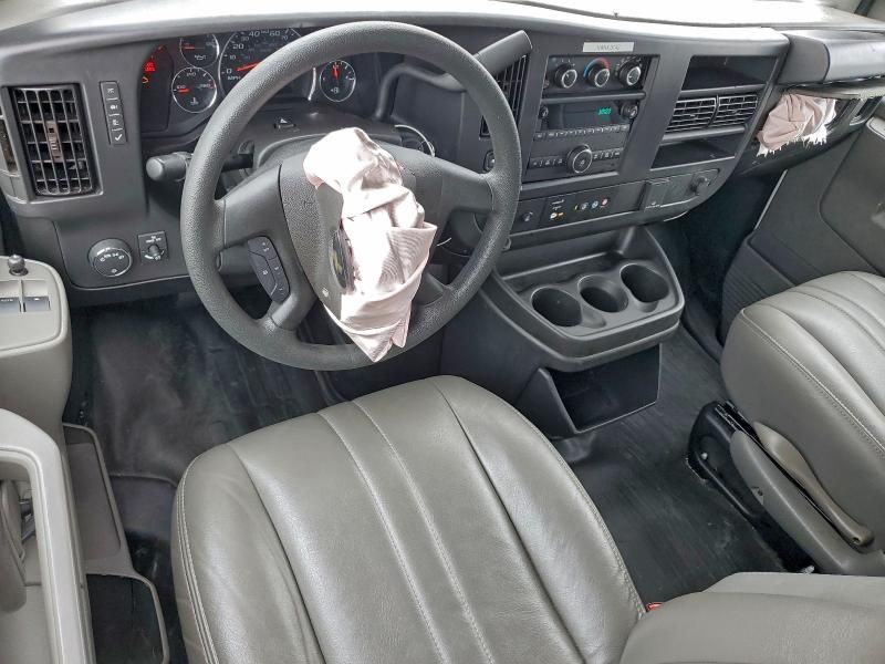 2024 Chevrolet Express G2500