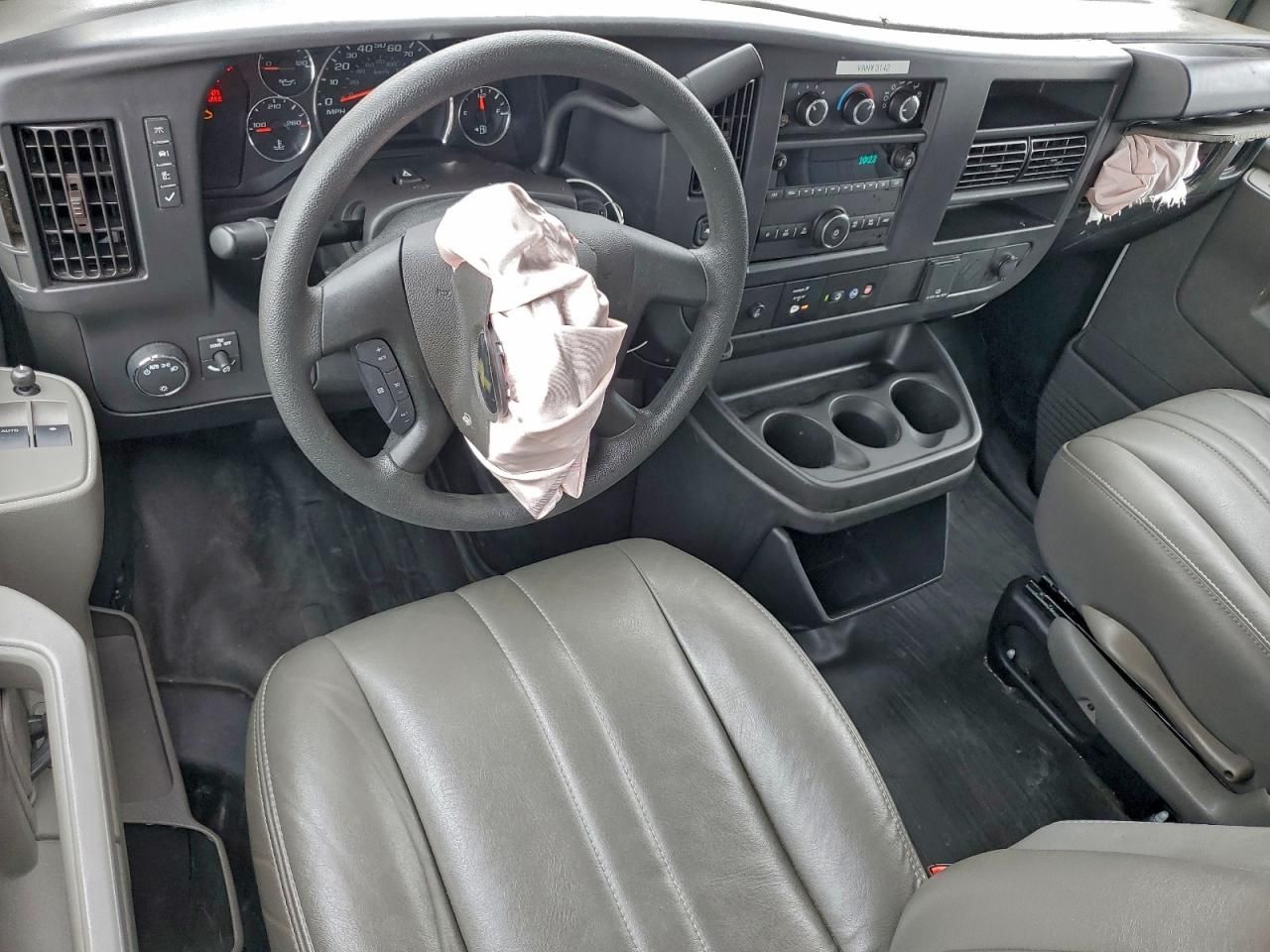 2024 Chevrolet Express G2500