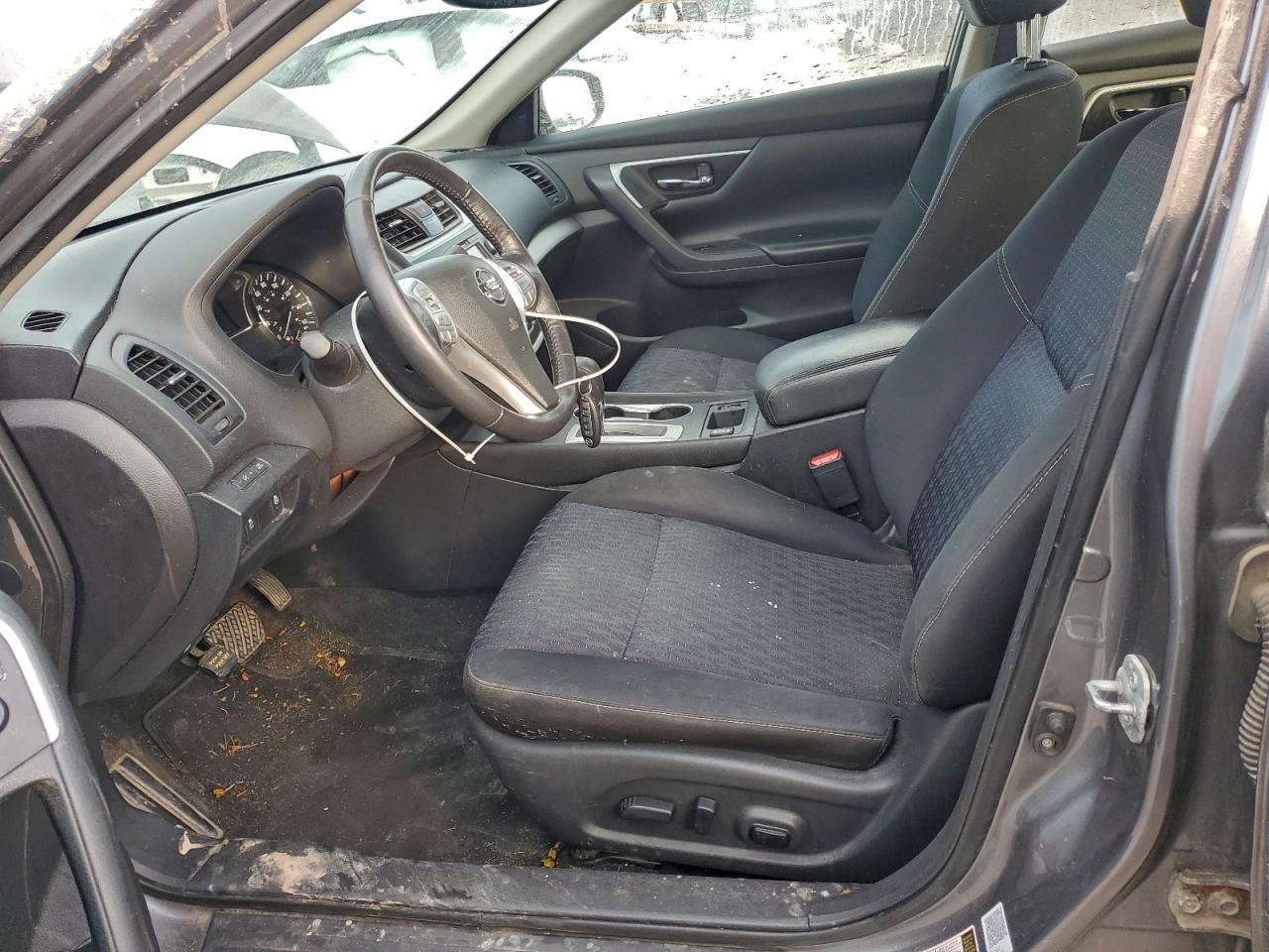 2016 Niss Altima