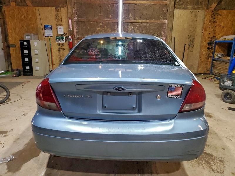 2005 Ford Taurus se
