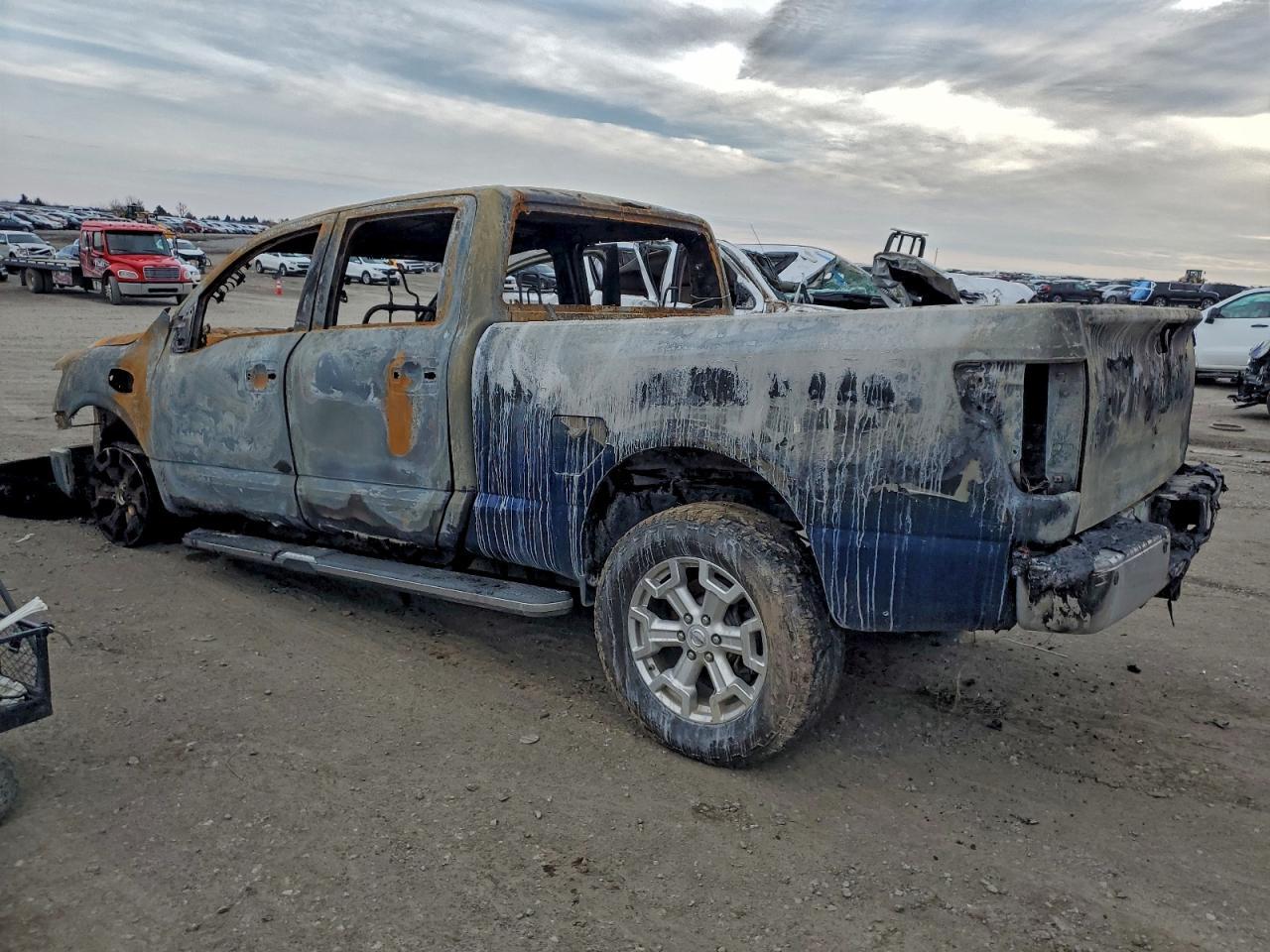 2016 Nissan Titan XD SL