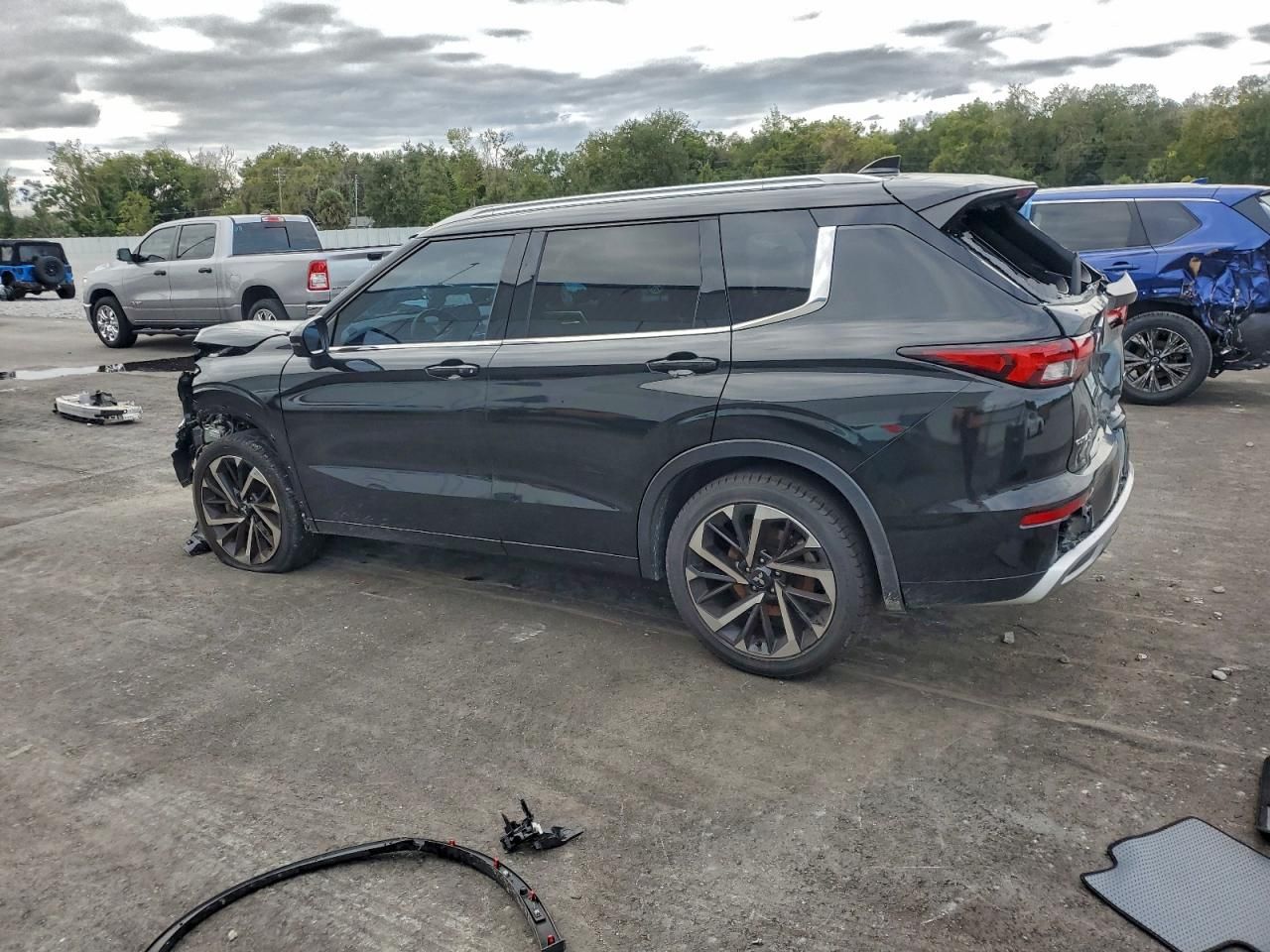 2022 Mitsubishi Outlander sel
