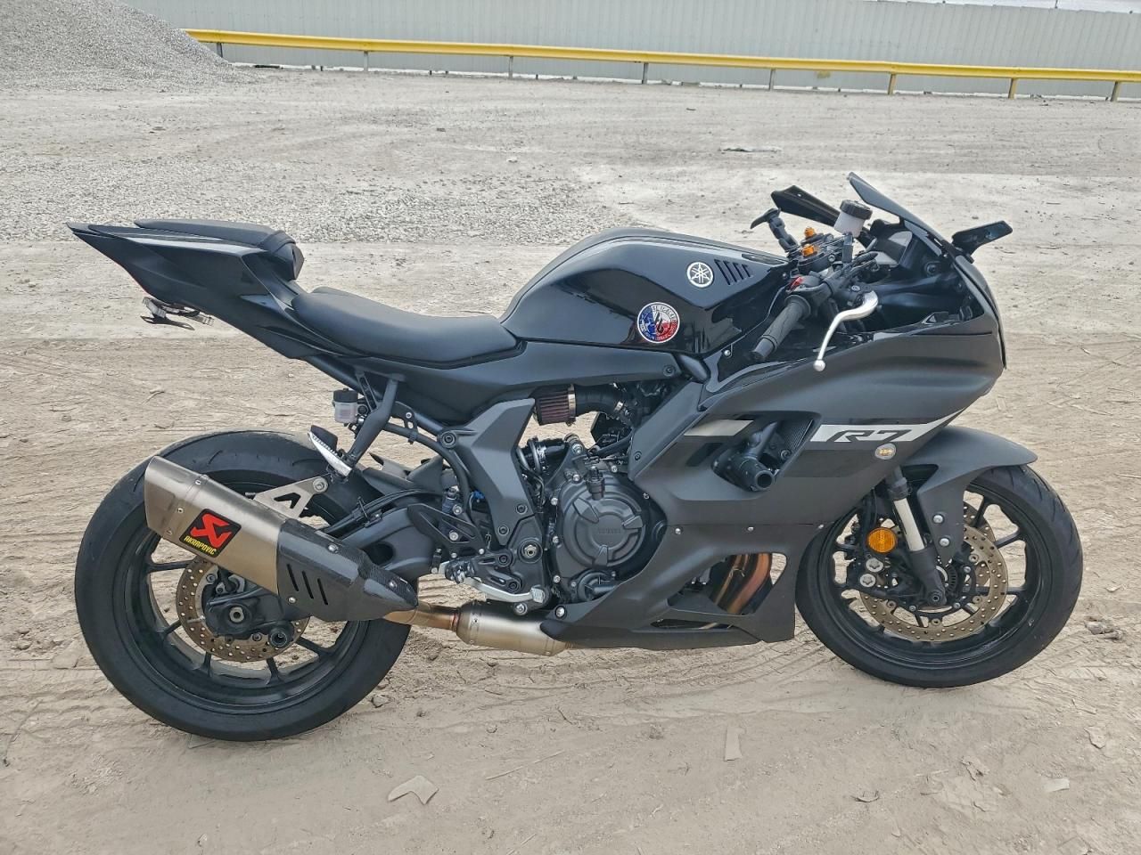 2024 Yamaha Yzfr7