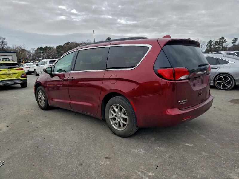2020 Chrysler Voyager lxi