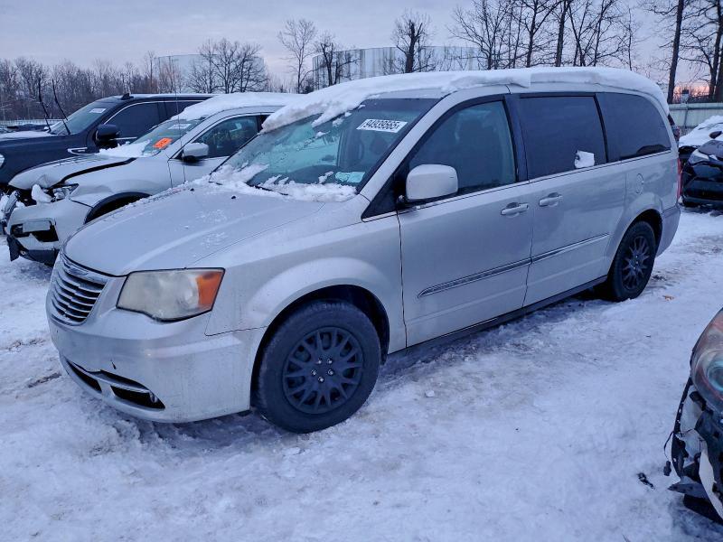 2012 Chrysler Town & Country Touring